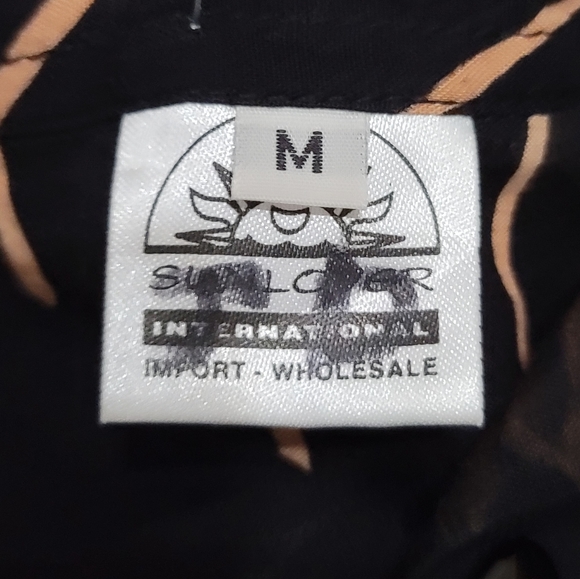 Men's Medium Batik, Lizard Button-up Shirt - Picture 4 of 4